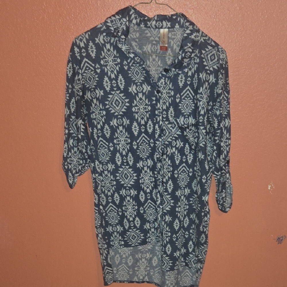 No Boundaries Navy Geometric Button Down Shirt